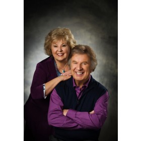 [이벤트 30%]Bill & Gloria Gaither - The Longer I Serve Him (수입CD)